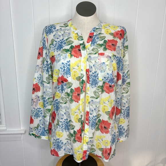 Laura Ashley Tops - Laura Ashley Cotton Button Down Shirt Lightweight Floral Hydrangeas Spring Sz 12